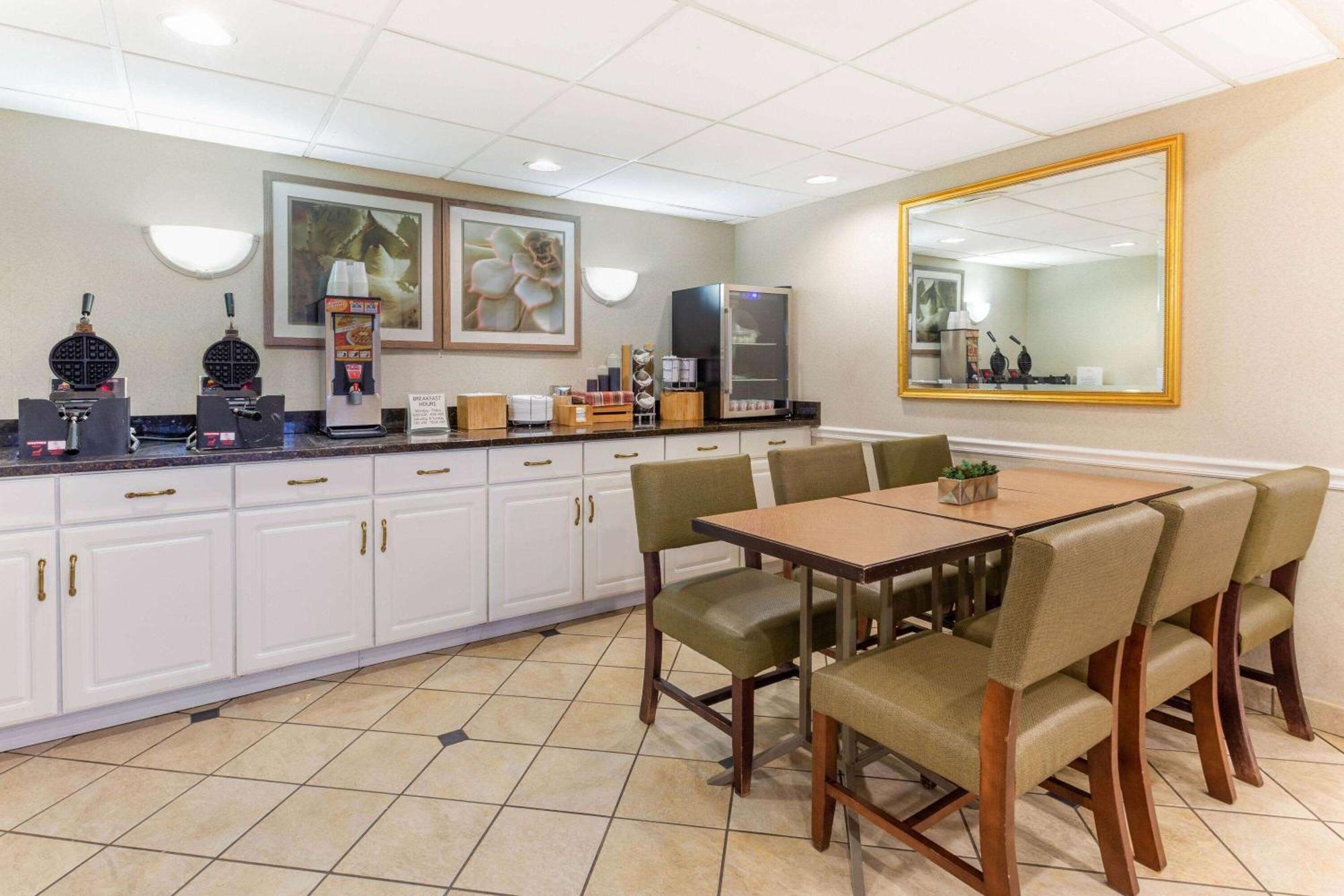 La Quinta By Wyndham Chicago Gurnee Hotell Eksteriør bilde